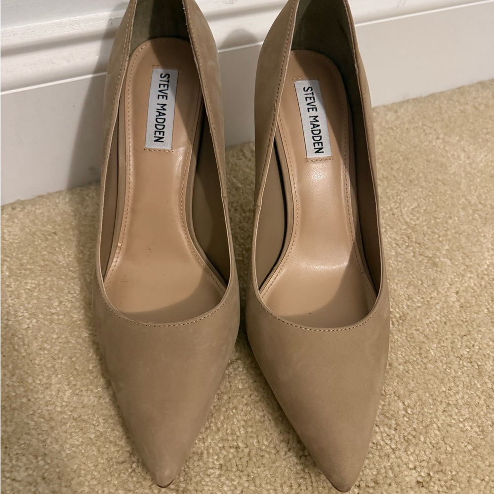 Steve Madden Women's Tan Pumps